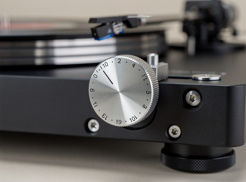 Anti-skate dial tonearm